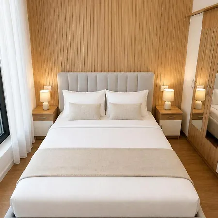 Cozy Near Center Wifi Ac Balcony Tirana